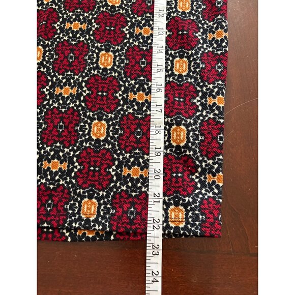 LuLaRoe NWT Cassie Pencil Skirt Red/Black/Gold Geometric Pattern Size Small - Picture 8 of 9